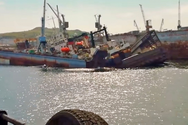 Poważne uszkodzenia doku pływającego w rosyjskiej stoczni na Dalekim Wschodzie