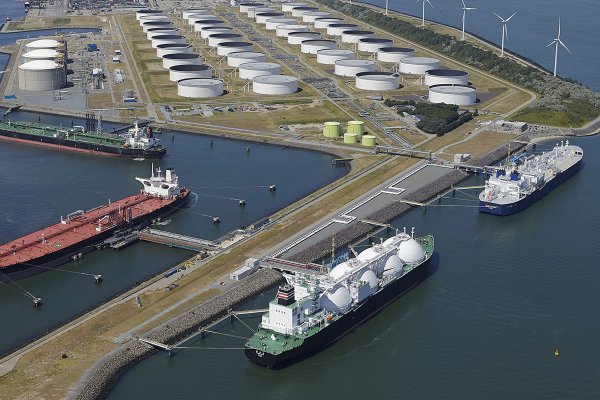Gasunie: do przetrwania zimy 2023/2024 Niderlandy potrzebują dodatkowych terminali gazu...