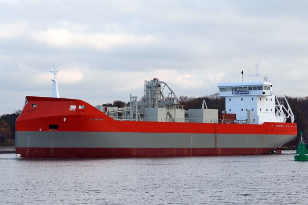 Kolejny kadłub ze stoczni Partner będzie pierwszym nowym cementowcem Eureka / SMT Shipp...