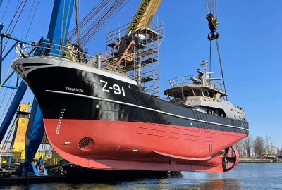 Częściowo wyposażony kadłub trawlera Franson ze stoczni Safe w Gdańsku dla Maaskant Shi...
