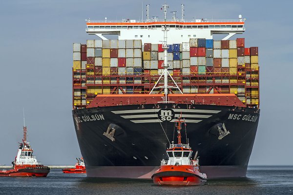 Media w Holandii: spadają ceny kontenerowego transportu morskiego