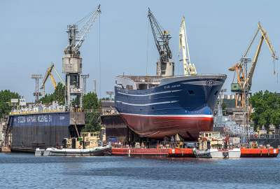 Wodowanie pierwszego częściowo wyposażonego statku Karstensens Shipyard Poland