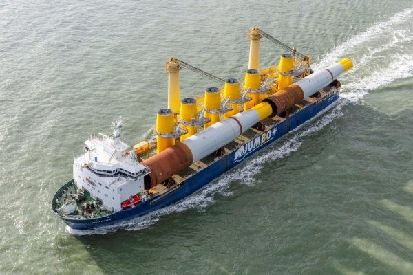 Armator Jumbo Shipping zakończył skomplikowany przewóz dużych elenentów MEW
