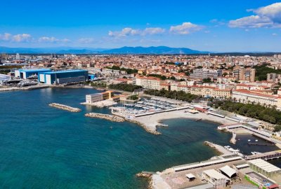 Hiszpania: Rząd planuje budowę gazociągu podmorskiego do Włoch