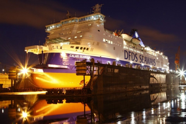 DFDS jeszcze mocniejsze na kanale La Manche