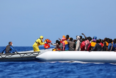 Włochy: Rząd wysyła sprzęt do Libii, by wesprzeć walkę z przemytem migra...