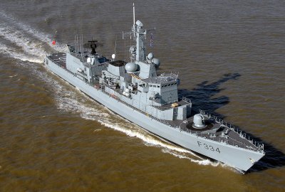 Portugalia wysłała fregatę do monitorowania dwóch okrętów rosyjskich...