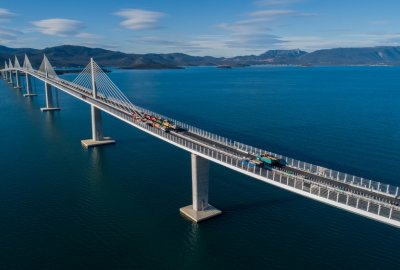 Otwarto most przez Adriatyk łączący kontynentalną część kraju z Półwyspem Peljesac...