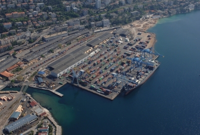 OT Logistics nie ma planów sprzedaży udziałów w porcie Luka Rijeka