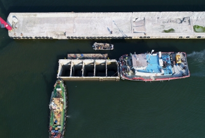 Port Gdynia: intensywne prace nad przebudowaniem obrotnicy 