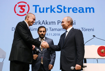 Putin i Erdogan na zakończeniu budowy morskiego odcinka Tureckiego Potoku