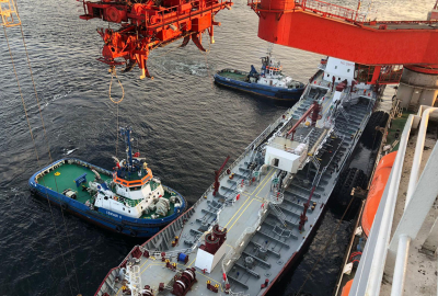 Holowniki z Polski asystowały przy statku układającym gazociąg Nord Stream 2