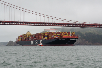 Port of Oakland: do portu wpłynął największy kontenerowiec w naszej hist...