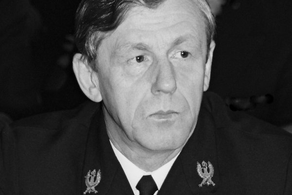 Kontradmirał dr Zbigniew Badeński odszedł na wieczną wachtę