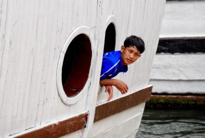 Uratowano 49 migrantów próbujących dopłynąć łodzią do Wielkiej Brytanii