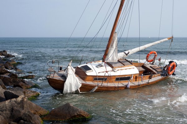 Kapitan jachtu, który utknął na mieliźnie w Ustce był pod wpływem alkoholu