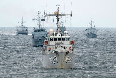 Okręty państw NATO ćwiczą rozminowywanie na wodach holenderskich Morza Północnego