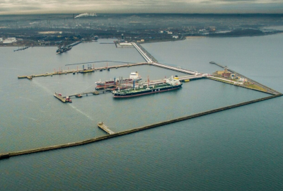 PERN: terminale morskie w Dębogórzu i Naftoporcie zwiększają przeładunki