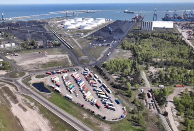 Na terenach Portu Gdańsk jest już 780 miejsc postojowych dla samochodów ciężarowych...