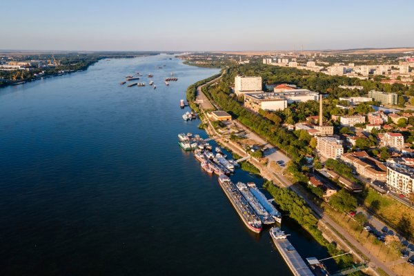 Bułgaria: Niski poziom wód i wojna na Ukrainie doprowadziły do spadku liczby statków na...