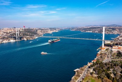 Turcja: Ruch w cieśninie Bosfor zawieszony z powodu urządzeń kotwicznych statku
