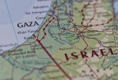 Izrael zezwala na transport pomocy humanitarnej dla Strefy Gazy drogą mo...