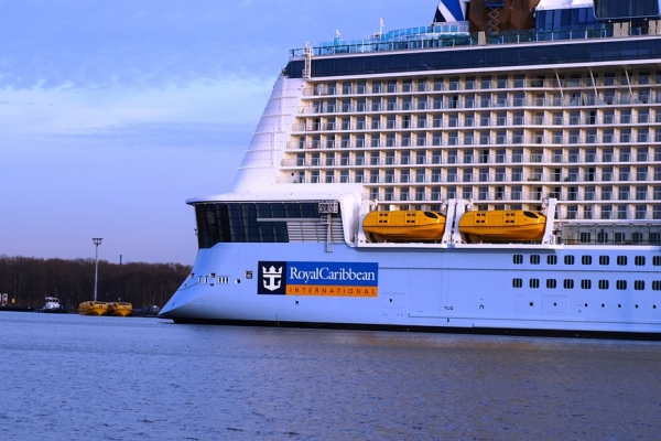 Royal Caribbean Cruises powiększy swoją flotę