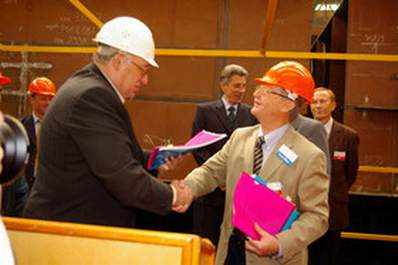 General Director of Sevmash Vladimir Pastukhov and president of Odfjell ASA, Bernt Daniel Odfjell 