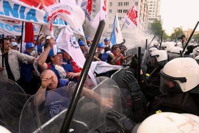 Starcie stoczniowców z policją