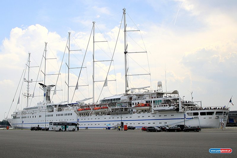 Club Med 2 przy Nabrzeżu Obrońców Westerplatte