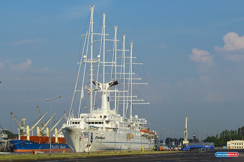 Club Med 2 przy Nabrzeżu Obrońców Westerplatte