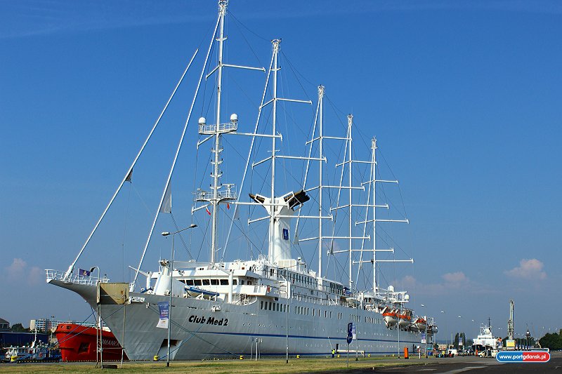 Club Med 2 przy Nabrzeżu Obrońców Westerplatte