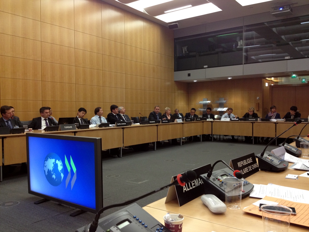 Spotkanie OECD w Paryżu. Jerzy Czuczman - dziewiąty od lewej.