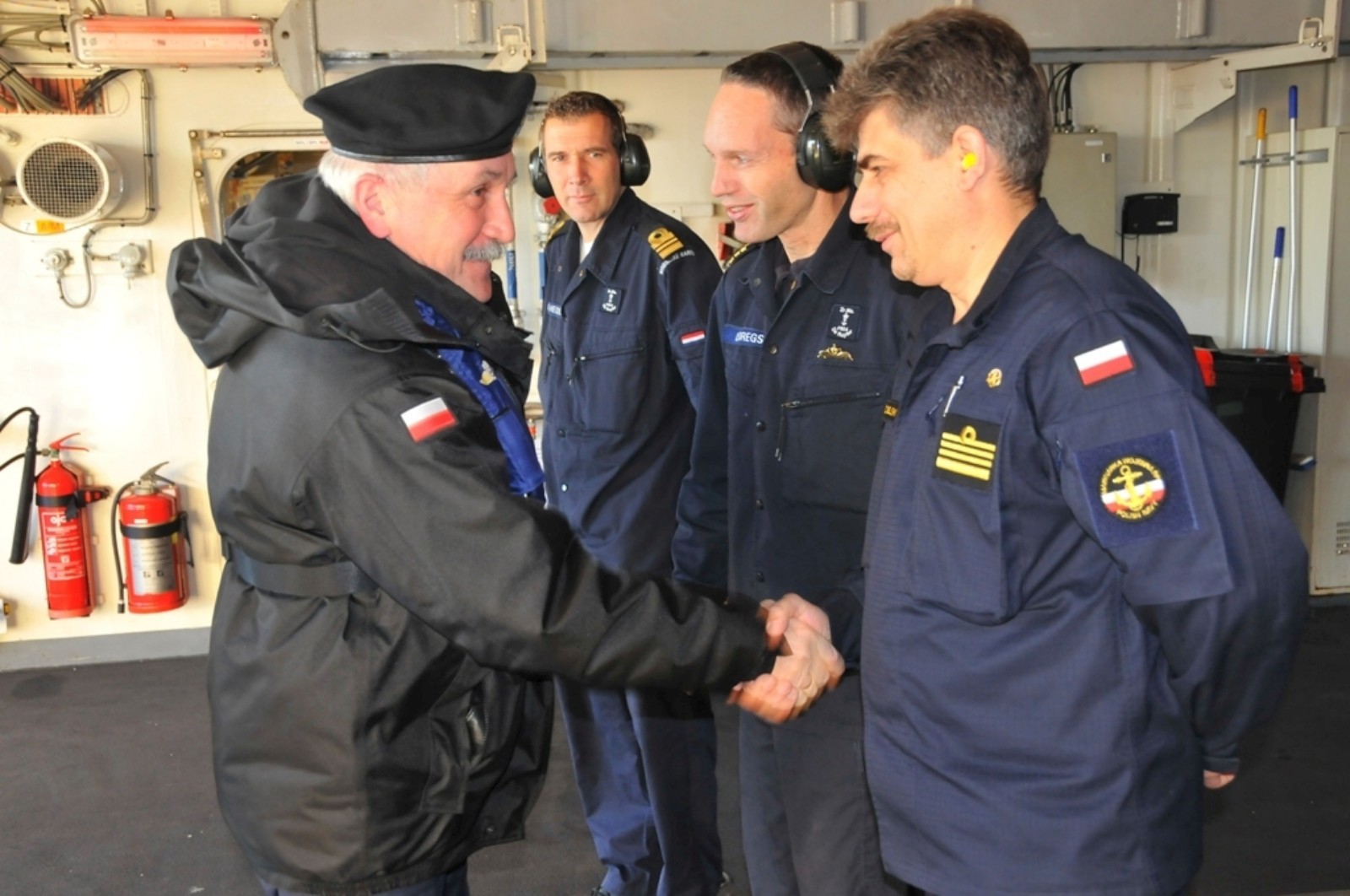 Dowódca COM-DKM na pokładzie holenderskiej fregaty HMNLS De Ruyter