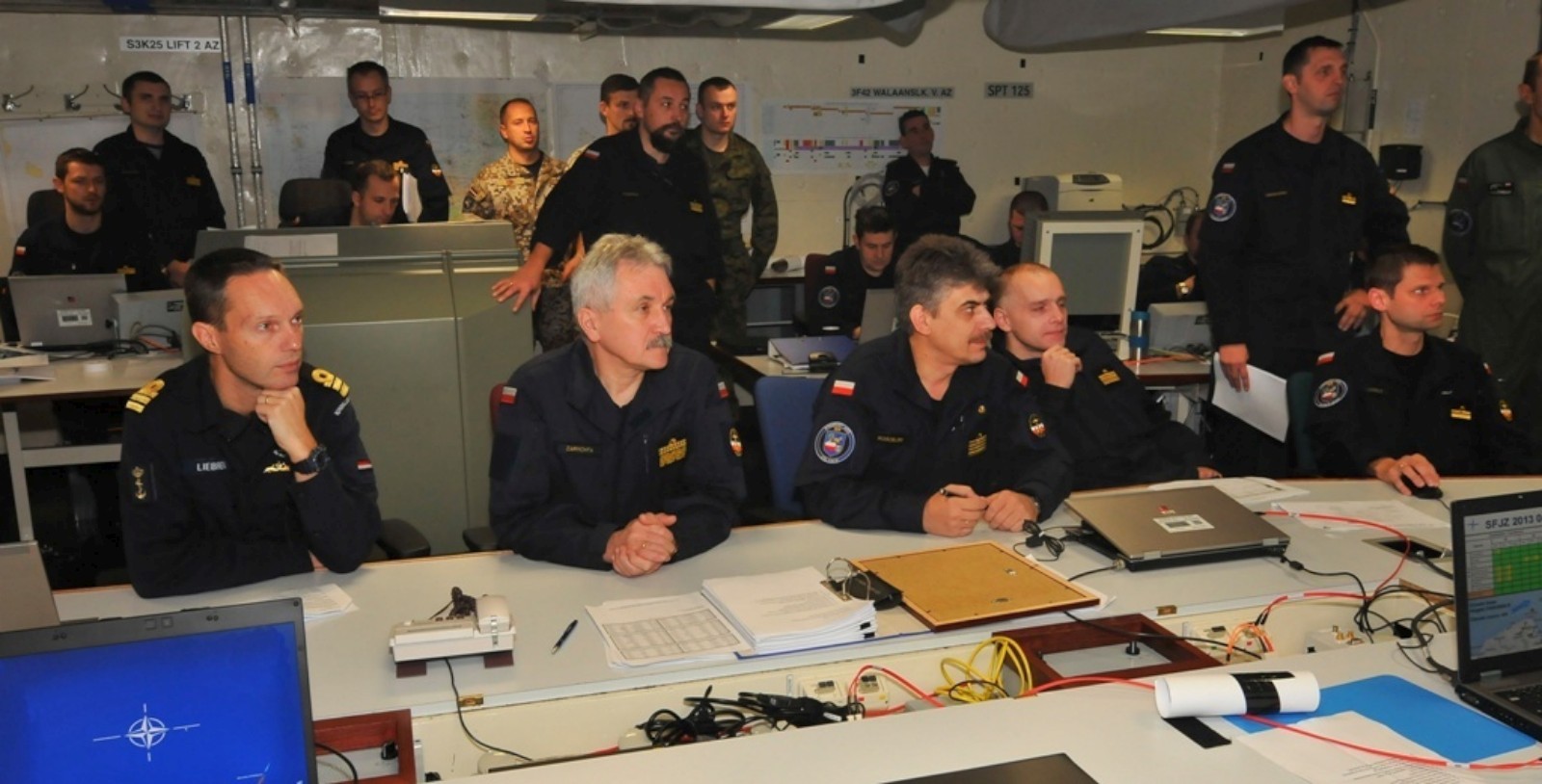 Dowódca COM-DKM na pokładzie holenderskiej fregaty HMNLS De Ruyter Dowódca COM-DKM na pokładzie holenderskiej fregaty HMNLS De Ruyter