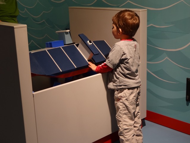 Jedno z kilkudziesięciu stoisk Jedno z kilkudziesięciu stoisk