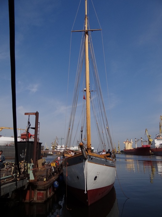 Żaglowiec jeszcze w Gdańskiej Stoczni Remontowej