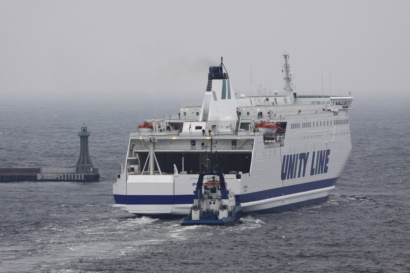 m/f Polonia opuszcza Gdynię Fot. PortalMorski.pl