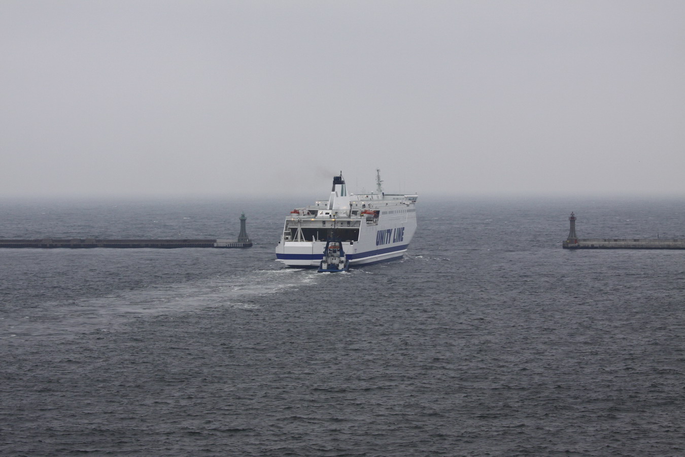 m/f Polonia opuszcza Gdynię Fot. PortalMorski.pl