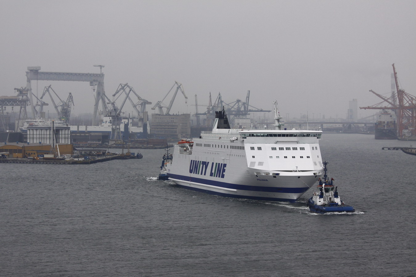 m/f Polonia opuszcza Gdynię Fot. PortalMorski.pl