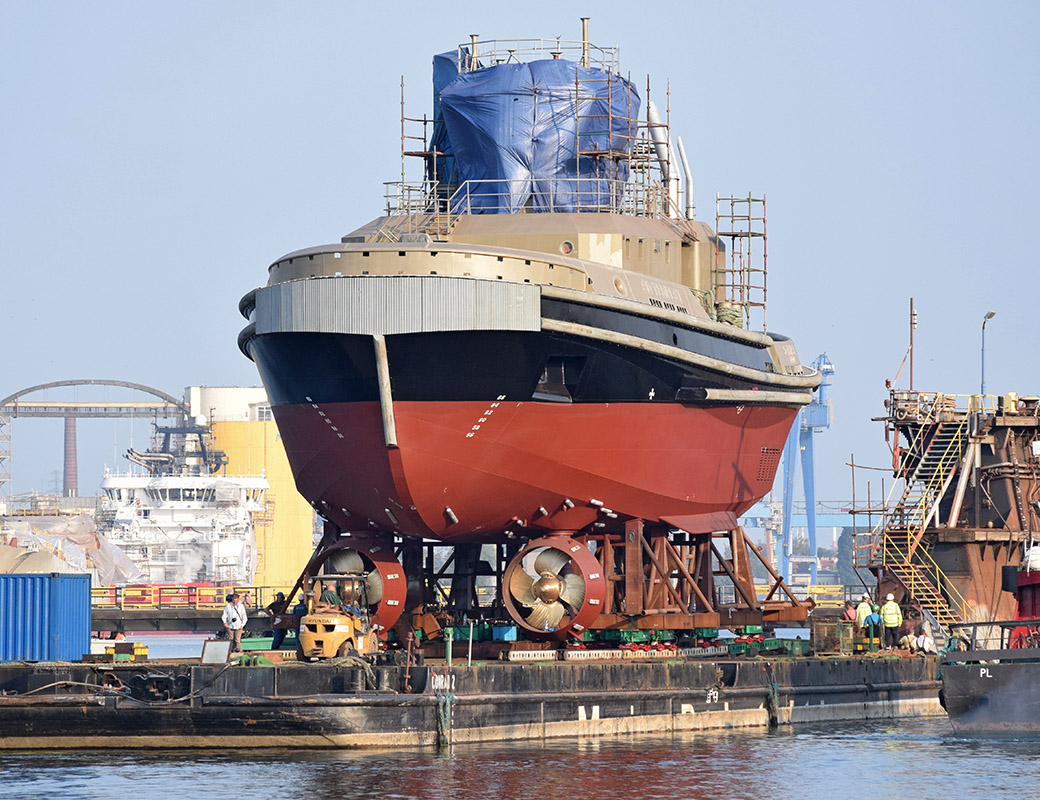 SD Tempest przed wprowadzeniem na dok