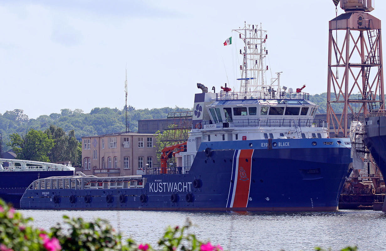 Ievoli Black w barwach Kustwacht, przy nabrzeżu wyposażeniowym Stoczni Północnej, przed pierwszą misją ETV Ievoli Black w barwach Kustwacht, przy nabrzeżu wyposażeniowym Stoczni Północnej, przed pierwszą misją ETV