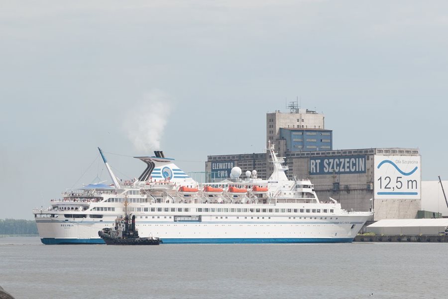 Delphin w Szczecinie Fot. Ryszard Pakieser