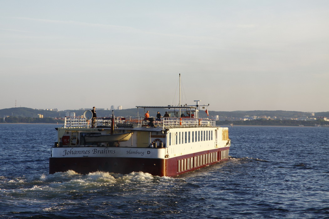 Wycieczkowiec rzeczny Johannes Brahms powrócił na sezon do Gdańska