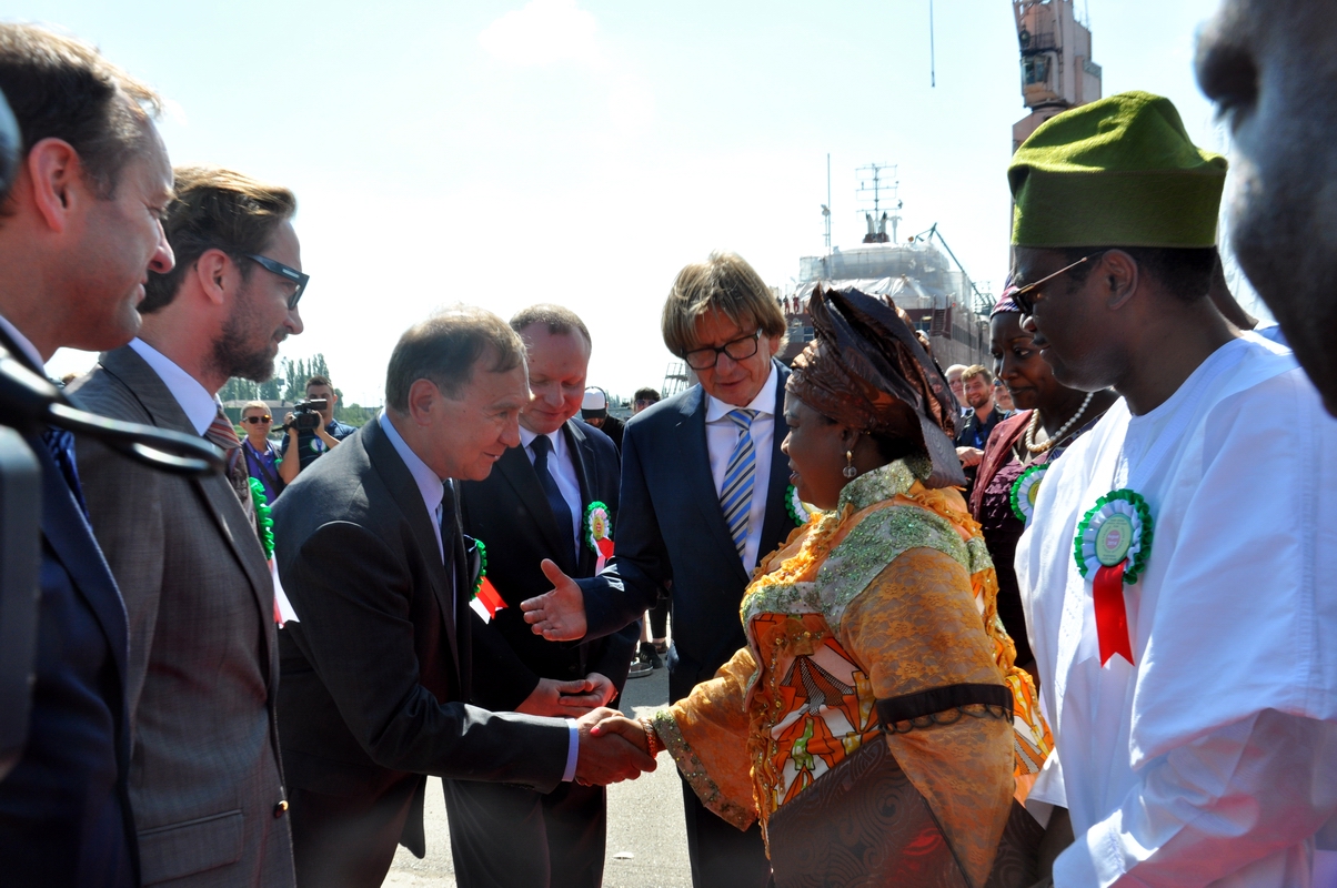 Przywitanie Pierwszej Damy Nigerii w stoczni Remontowa Shipbuilding