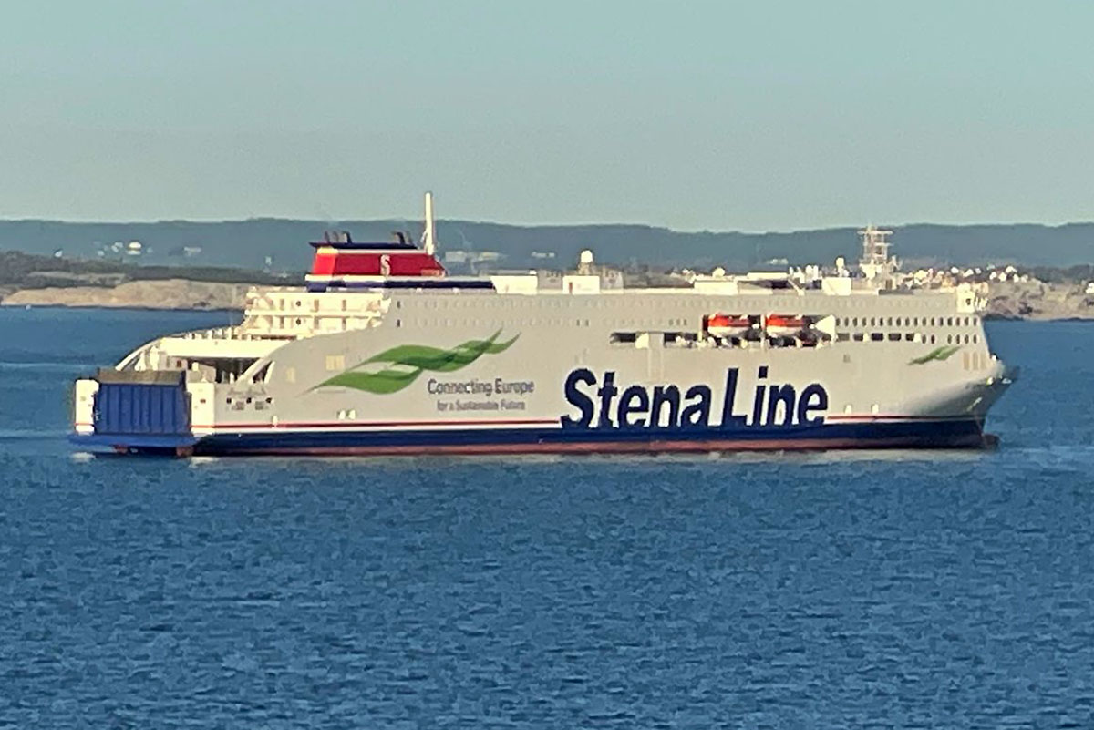 Stena Estelle w czasie rejsu ze stoczni w Chinach na Bałtyk od czerwca do sierpnia 2022 r.