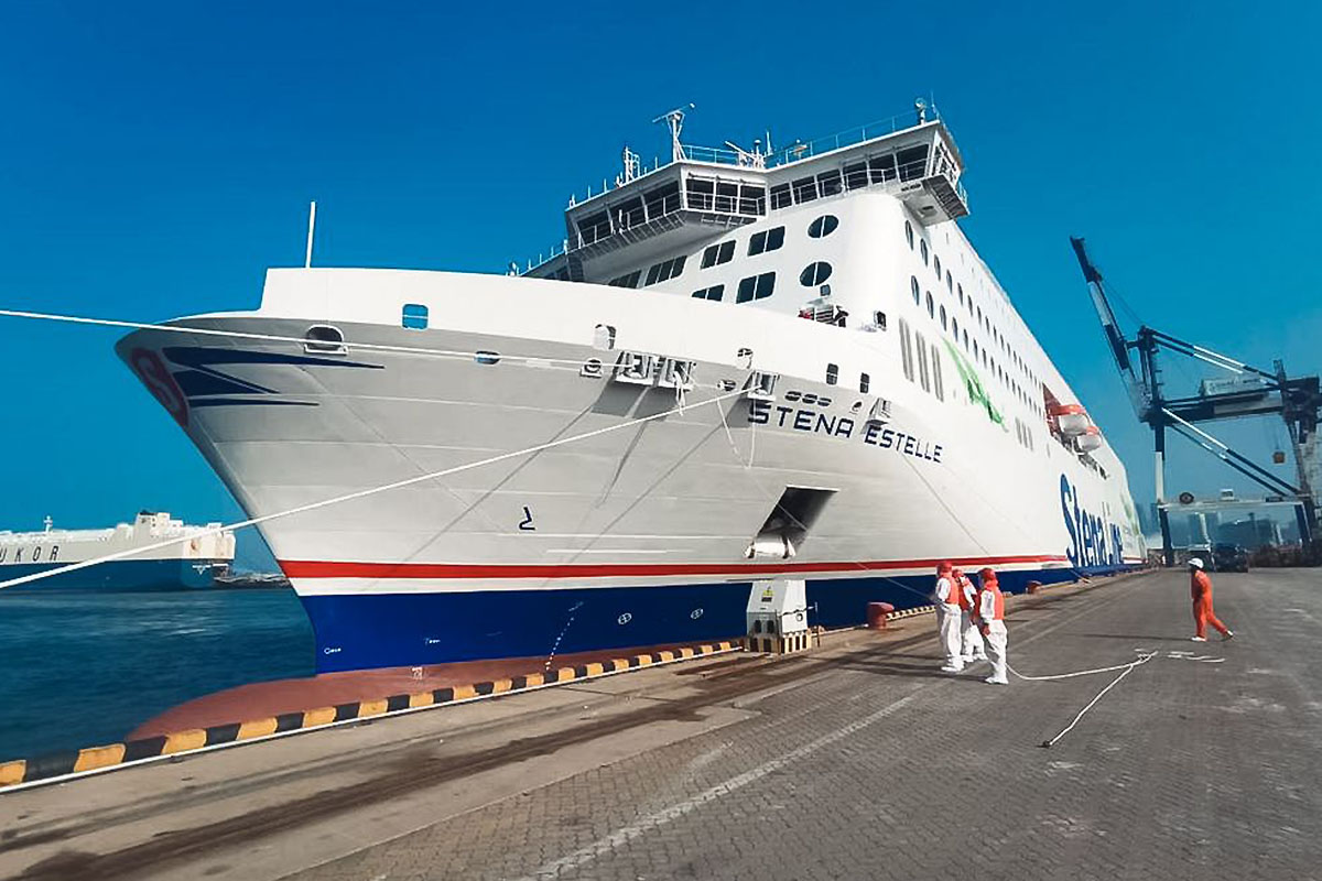 Stena Estelle w czasie rejsu ze stoczni w Chinach na Bałtyk od czerwca do sierpnia 2022 r.