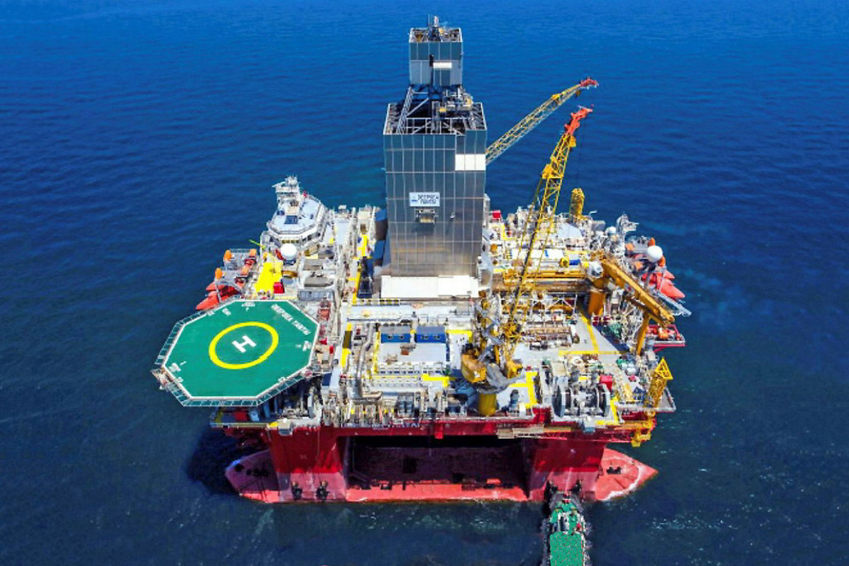 Półzanurzalna platforma wiertnicza Deepsea Yantai