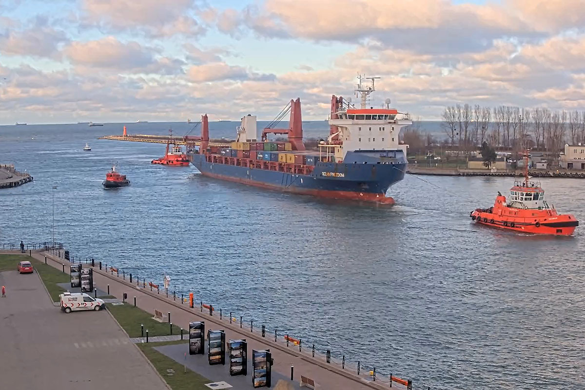 Ocean Freedom - wejście do portu Gdańsk