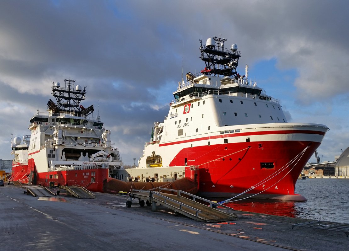 AHTS-y Boa Offshore w Gdyni